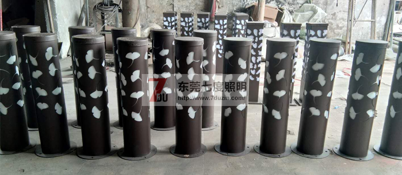 茄子视频懂你更多(QDCPD-002)割花鏤空圓柱LED草坪燈生產實拍圖片