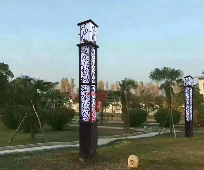 (QDJGDZ-014)廣場方形鏤空茄子视频在线免费观看柱公園安裝效果實拍
