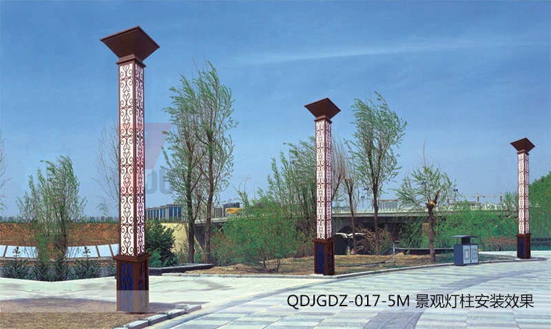 (QDJGDZ-017)3米-6米廣場方形茄子视频在线免费观看立柱安裝效果